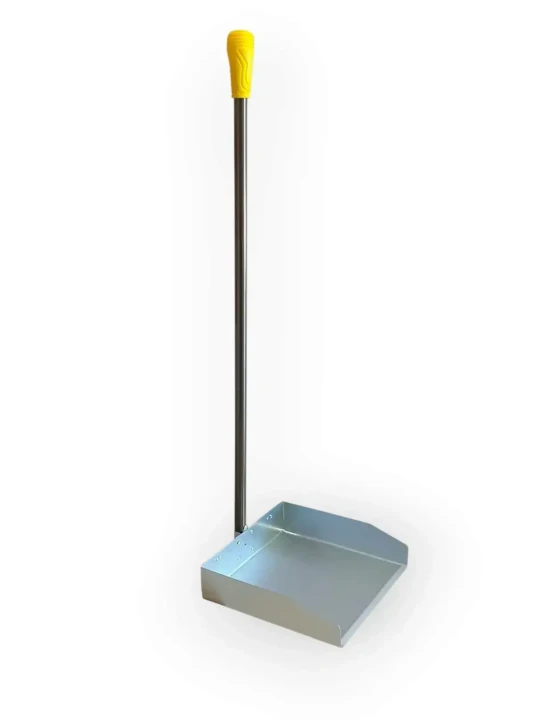 szufelka-smietniczka-metalowa-na-dlugim-uchwycie-88cm.webp